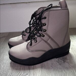 Gray and Black wading fishing gear Boots with felt soles